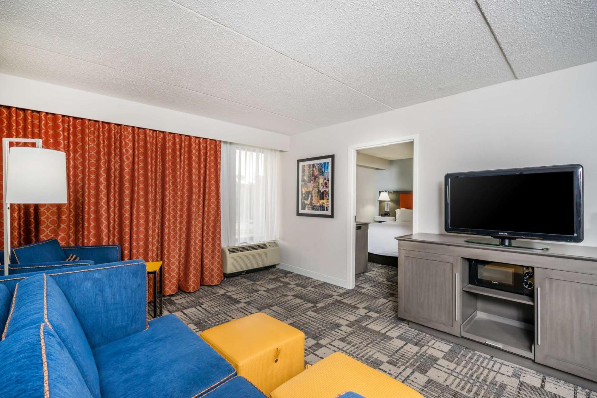 Hampton Inn Plymouth Meeting Bagian luar foto